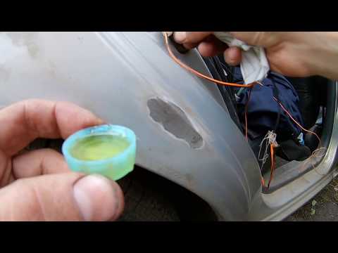 Видео: Зачистка и оцинковка жучков на авто, убираем очаги коррозии! Galvanizing rust stains on the car DIY