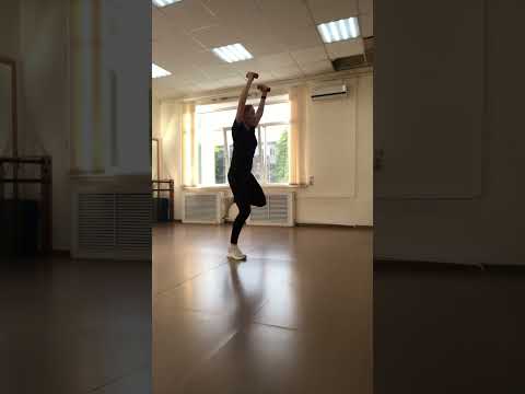 Видео: Аэробная Кардио тренировка с дополнительным весом (без прыжковых элементов)! Фрагмент.