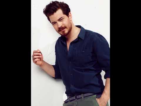 Видео: «Хазал Кая не смогла сдержать слез: Чагатай и ее дочь Майя ждали ее в аэропорту!»