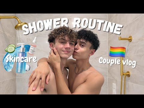 Видео: Видеоблог о том, как подростки-геи принимают душ.