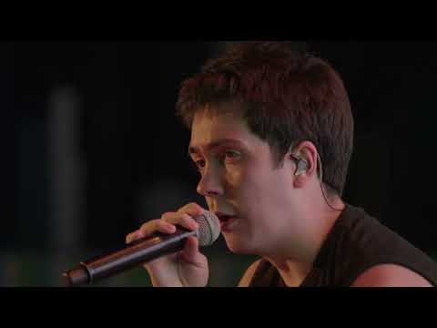 Видео: тима ищет свет - тост (live in Moscow 10.08.23)