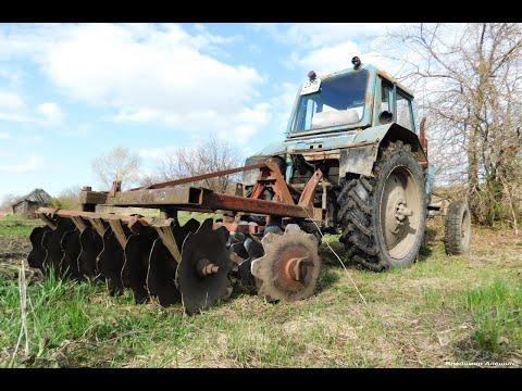 Видео: Дискую пашню на МТЗ-80 с бороной БДТ! Operation of a tractor MTZ-80 with a disc harrow