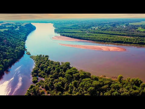 Видео: Первая РЫБАЛКА на Оби и сразу ужас! - Тройник прилетел в лицо... Бешеный клёв на тейл - спиннеры