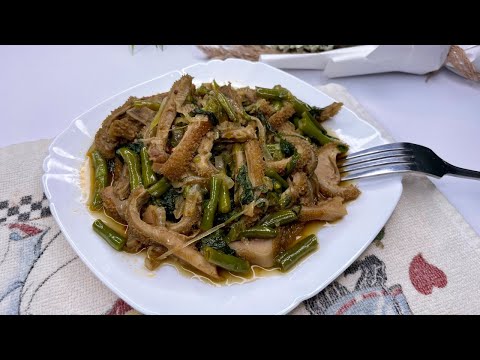 Видео: 🍲 Жареная требуха с луком. Как вкусно приготовить говяжий рубец на второе?