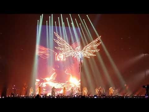 Видео: Anna Asti - 01 Intro + Моя птичка (Шоу ФЕНИКС - МТС Live Холл 21.10.2023)