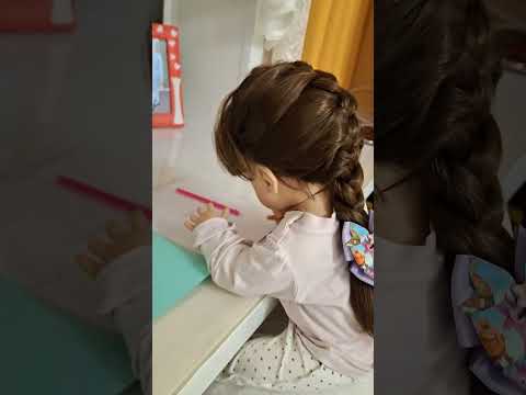Видео: Настя делает домашку. Она не может решить уравнение 700 - х = 300.