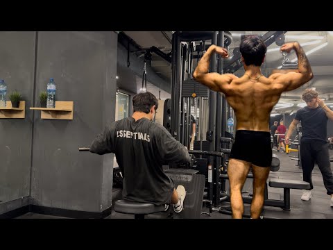 Видео: Разширяваме Крилете! Тренировка за гръб и бицепс