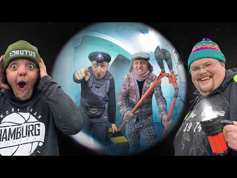 Видео: 24 ЧАСА ВСКРЫВАЕМ ХАТЫ КИЕВЛЯН! ДЕНЬ С МЕДВЕЖАТНИКОМ! ЗАЛАПАЛИ СУПЕР СУС МОБИЛЬ. ЛЕЖКА БИГ БРО!