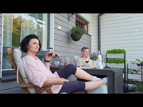 Видео: Тёплый выходной в Хельсинки 🌿 | Завтрак, прогулки, гриль и Луна 🐶