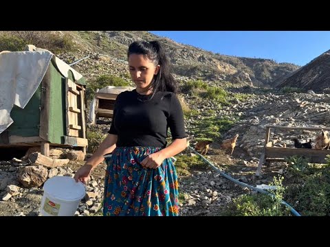 Видео: Деревенская жизнь на большой высоте / Реновация деревенских домов, Изготовление мозаичного камня