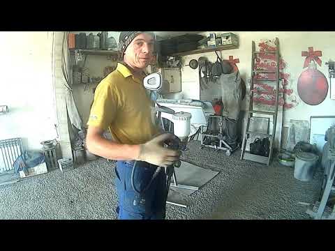 Видео: Ваз2110#Грунтование и нанесения антигравия#Новые крылья#Часть 7