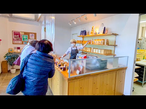 Видео: Опытный пекарь, который печет большое количество хлеба! Японская выпечка!