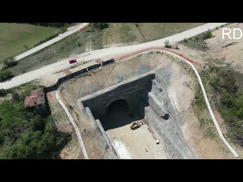 Видео: Ново жп трасе над Момин проход и Костенец, нова жп гара Костенец