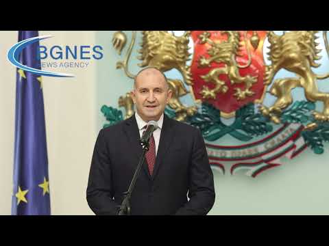 Видео: Радев отличи трима военнослужещи със знака на президента