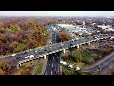 Видео: Алматы. 9 км полета над проспектом Суюнбая от пересечения с проспектом Райымбека до ул. Бекмаханова.