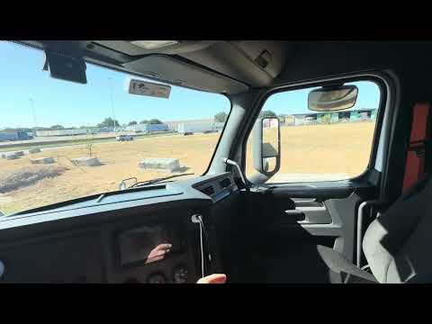 Видео: + 30 в конце октября) Добрался до Техаса, город Даллас 