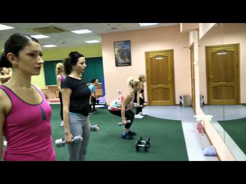 Видео: ВНУТРЕННЯЯ ПОВЕРХНОСТЬ БЕДРА-удивляем ее