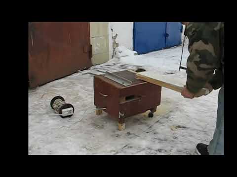 Видео: РАБОТА 3 х ФАЗНОЙ ЦИРКУЛЯРКИ ОТ БЫТОВОЙ СЕТИ