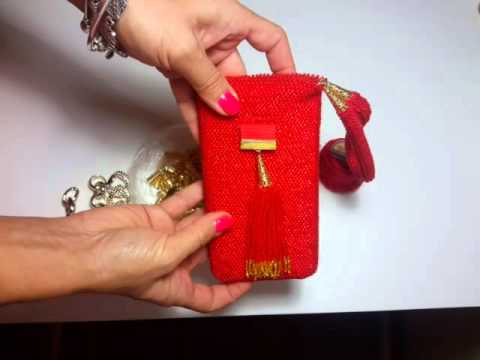 Видео: Вязаный чехол крючком на телефон бисером.