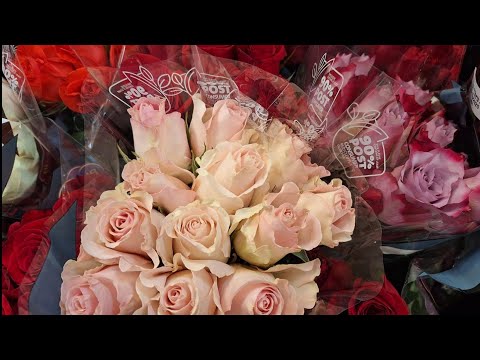 Видео: Обзор Разных Цветов 💐 РОЗ - БУКЕТОВ, а вообще пришла Роллы купить на Ужин,среда - скидки на роллы 👍