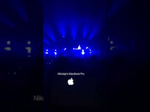 Видео: Диана Арбенина поздравляет Светлану Сурганову с днем рождения