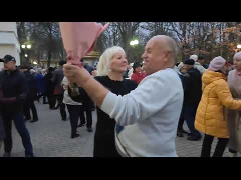 Видео: 10.11.24г..."БЕЛАРУСЬ"... 🇧🇾🇧🇾🇧🇾... Владимир Хозяенко... звучит в Гомеле...