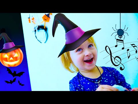 Видео: Песня Марго собирается на Хэллоуин с маленькой Halloween song