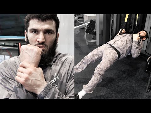 Видео: Так тренируется нокаутер №1 в мире Бетербиев / Про Чимаева и Хабиба / Подготовка к бою