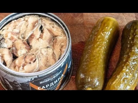 Видео: Беру банку КОНСЕРВЫ и ОГУРЦЫ и готовлю Превосходно очень вкусный салат.😋