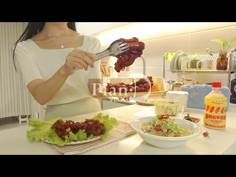 Видео: Однодневная экскурсия в Тондэмун с острым чокпалем. Изготовление мини-растений из бисера, видеоблог