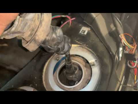 Видео: Шеви Нива регулировка кулисы коробки передач