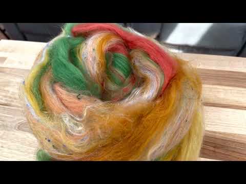 Видео: Как превратить волокно из барабанного кардочесального станка в ровницу!