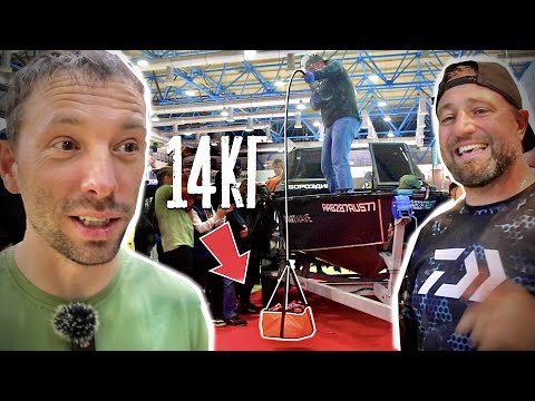 Видео: ЛОМАЕМ удочки с КАТЕРА за 10 000 000 на выставке Охота и Рыболовство на Руси! Большой обзор.