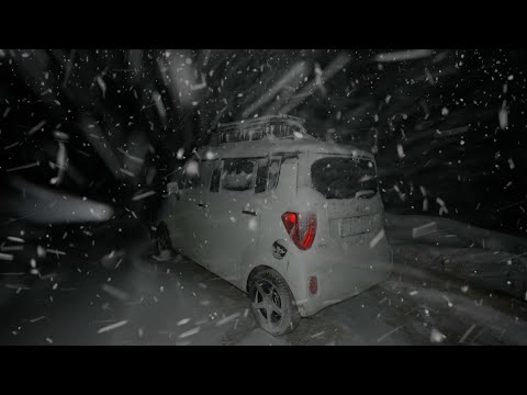 Видео: Проблема компактного автомобиля / 3 ночи 4 дня кемпинга на машине в сильный снегопад
