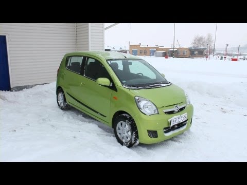 Видео: 2010 Дайхатсу Куоре. Обзор. Тест-Драйв.