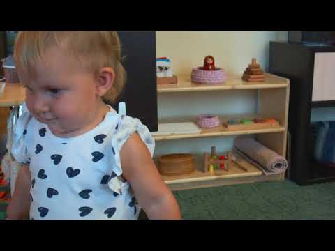 Видео: Наводим порядок в детской ребёнка 1,5 лет | Разбор игрушек