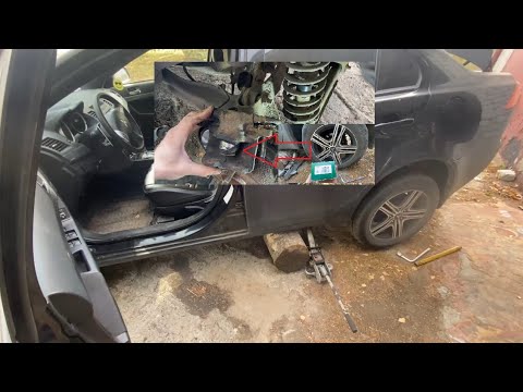 Видео: Это легко замена поршня и пыльника заднего тормозного суппорта MLX Митсубиси Лансер 10