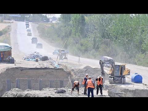 Видео: Строительство дороги в Ноокате / Перенос кладбища / Останки 23 людей