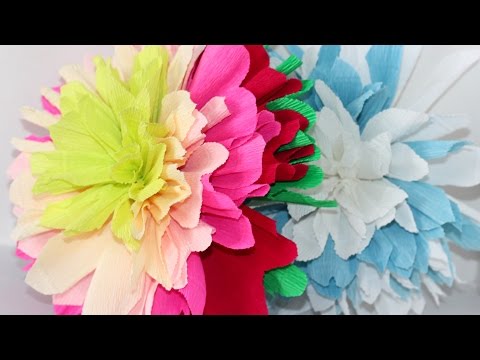Видео: Большие цветы из гофрированной бумаги. Мастер-класс