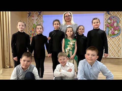 Видео: Школьное мероприятие ко Дню 8 марта. Школа - интернат № 2.