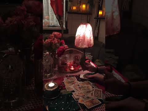 Видео: Какой Ужасный Поток Мужчина Ржёт сам с Себя 