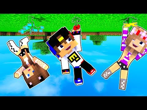 Видео: РЕБЕНОК И ДЕВУШКА Как пройти Майнкрафт, но Мир вверх ногами каждую мин ! НУБ И ПРО ВИДЕО MINECRAFT