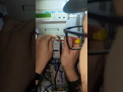 Видео: замена АКБ в ТЭ15 и его настройка(часть 2)