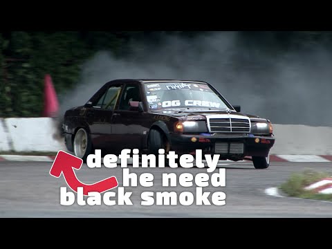 Видео: ему определенно нужен черный дым в #дрифте