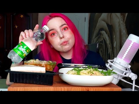 Видео: Карбонара ,салат и кусок торта мукбанг/болталка не о чем../mukbang