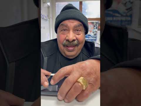 Видео: Пламен Богутлиев - Дали Ангел  ще си удържи на обещанието да се облече като дядо Коледа