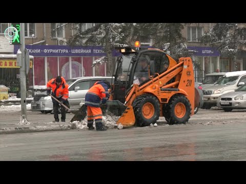 Видео: Аномальный октябрьский снегопад парализовал Новосибирск