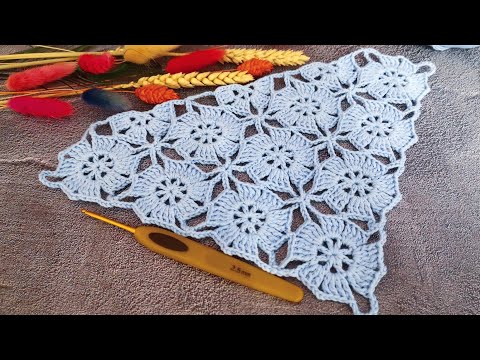 Видео: Безотрывное вязание шали, бактуса или палантина✨Continuous knitting of a shawl, bactus or stole✨