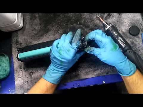 Видео: Инструкция как заправить картридж HP CF244A