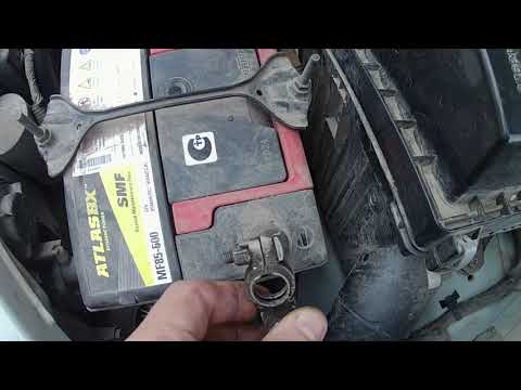 Видео: Альмера Классик не реагирует на педаль акселератора (газа)